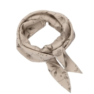 Šátek - šálka s květinovým vzorem